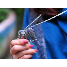 2017 fashion Elephant Pendant Necklace Elephant Carved Crystal Rhinestone Antique Pendant Necklace Women's Trendy Jewelry