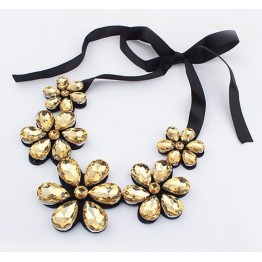 wholesale luxury fashion short statement necklace and pendant resin color fashionable woman  necklace gift